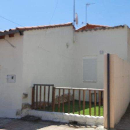 Villa Casa Sillada à Muelas del Pan Extérieur photo